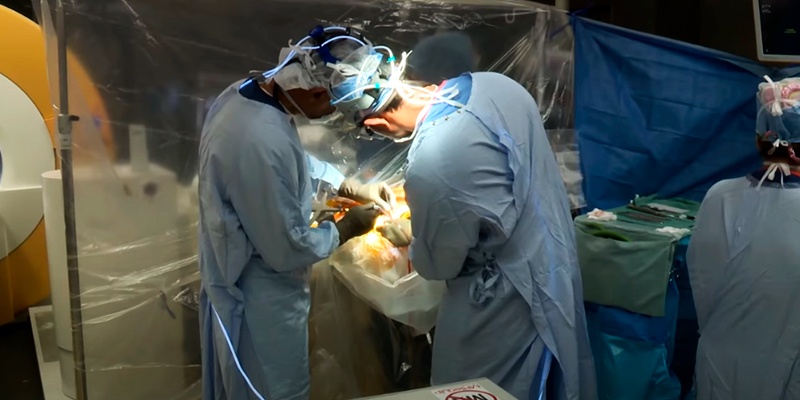 Хирургическое удаление опухолей головного мозга в Израиле